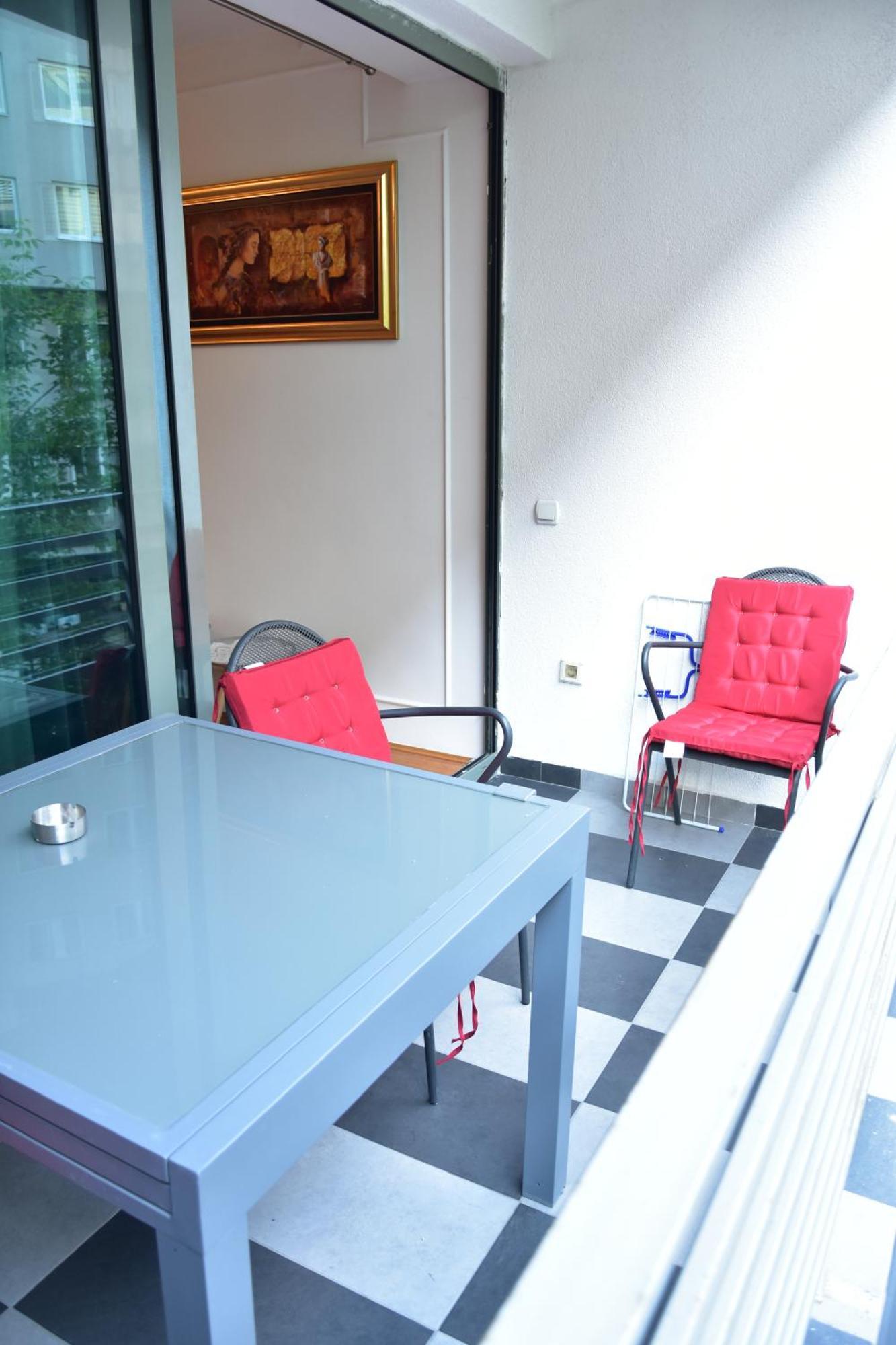 Central Elegance Apartments Skopje Buitenkant foto
