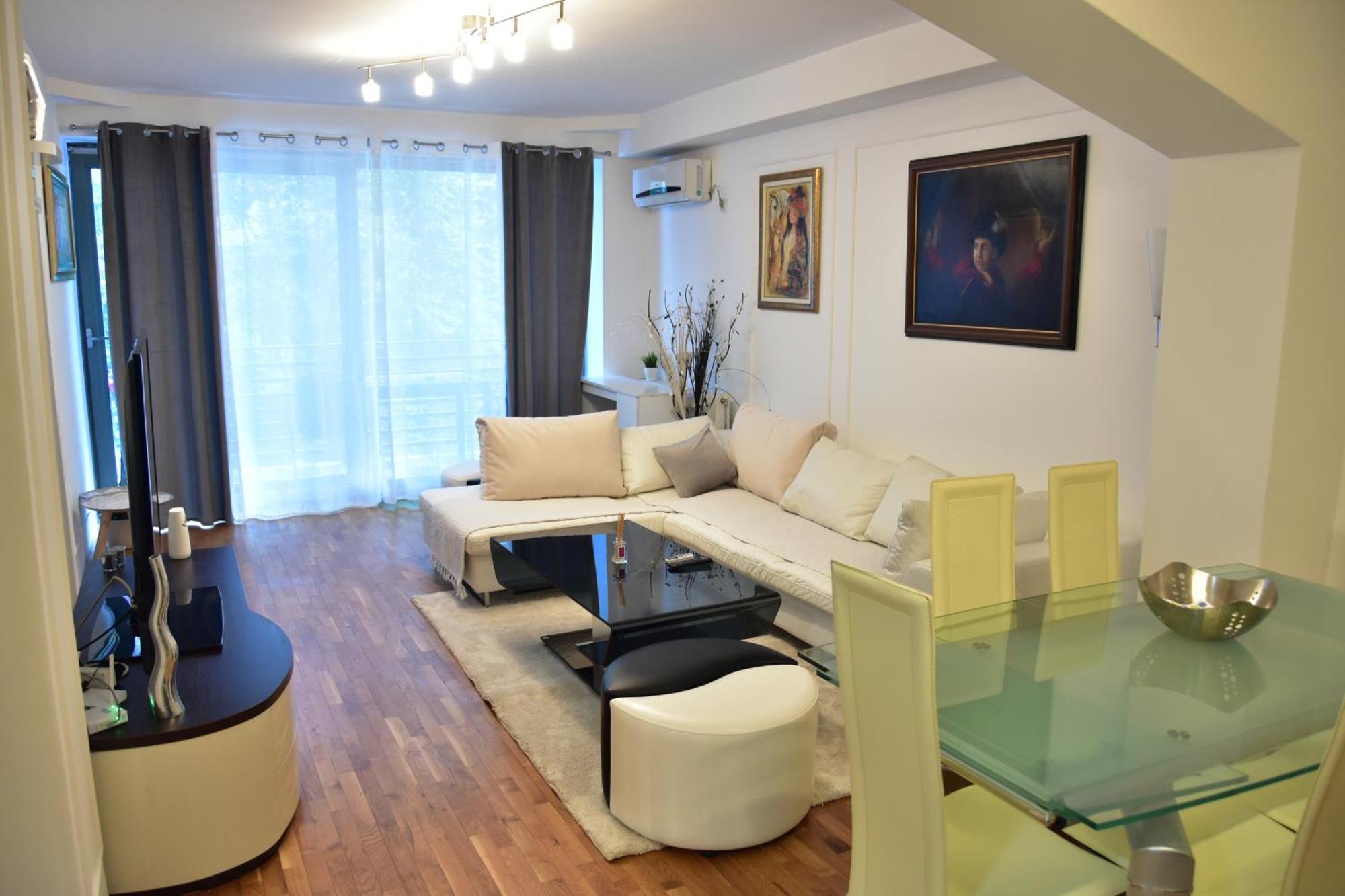 Central Elegance Apartments Skopje Buitenkant foto