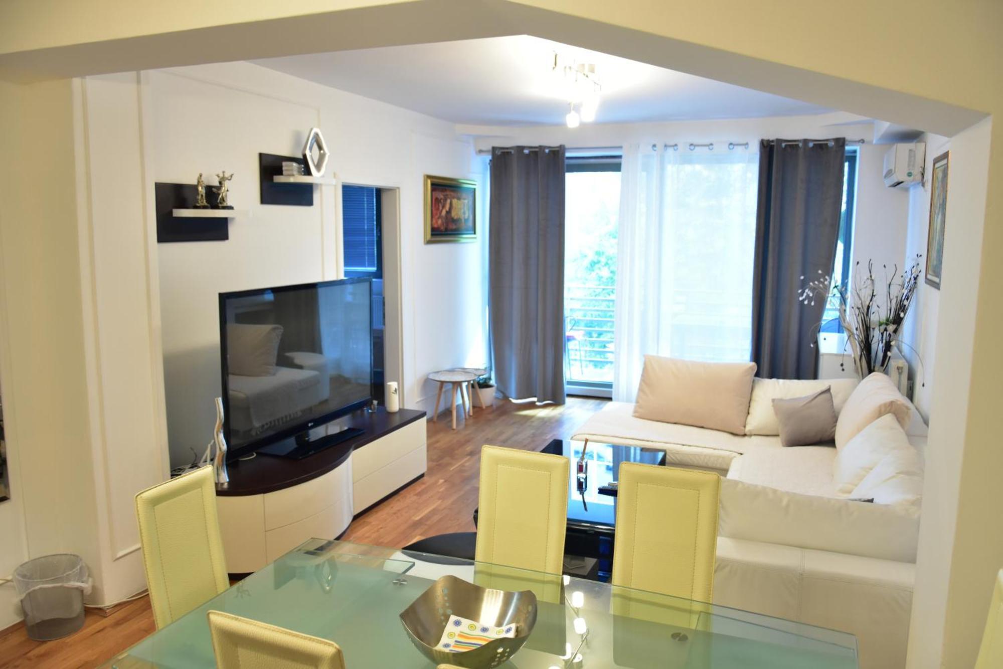Central Elegance Apartments Skopje Buitenkant foto