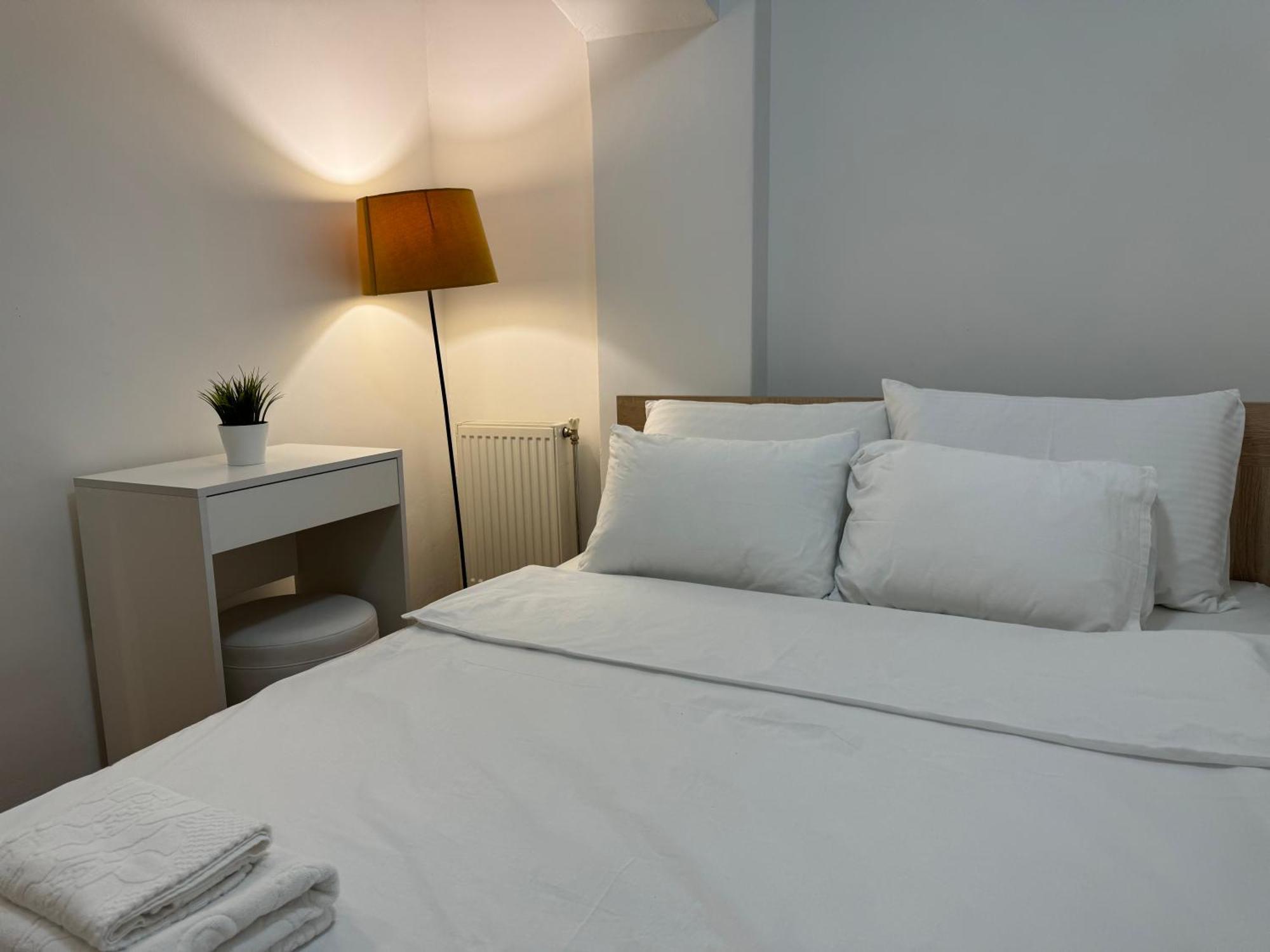 Central Elegance Apartments Skopje Buitenkant foto
